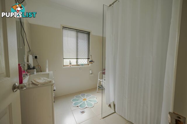 22 AIMEO ESPLANADE RUSSELL ISLAND QLD 4184