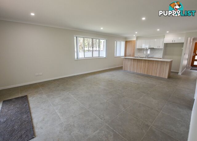 42 Highland Street RUSSELL ISLAND QLD 4184