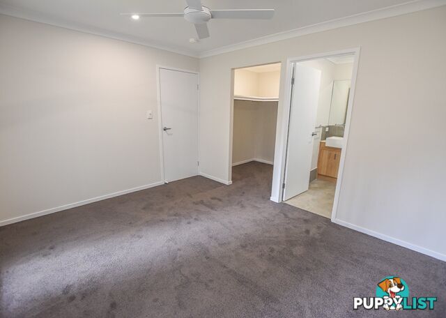 42 Highland Street RUSSELL ISLAND QLD 4184