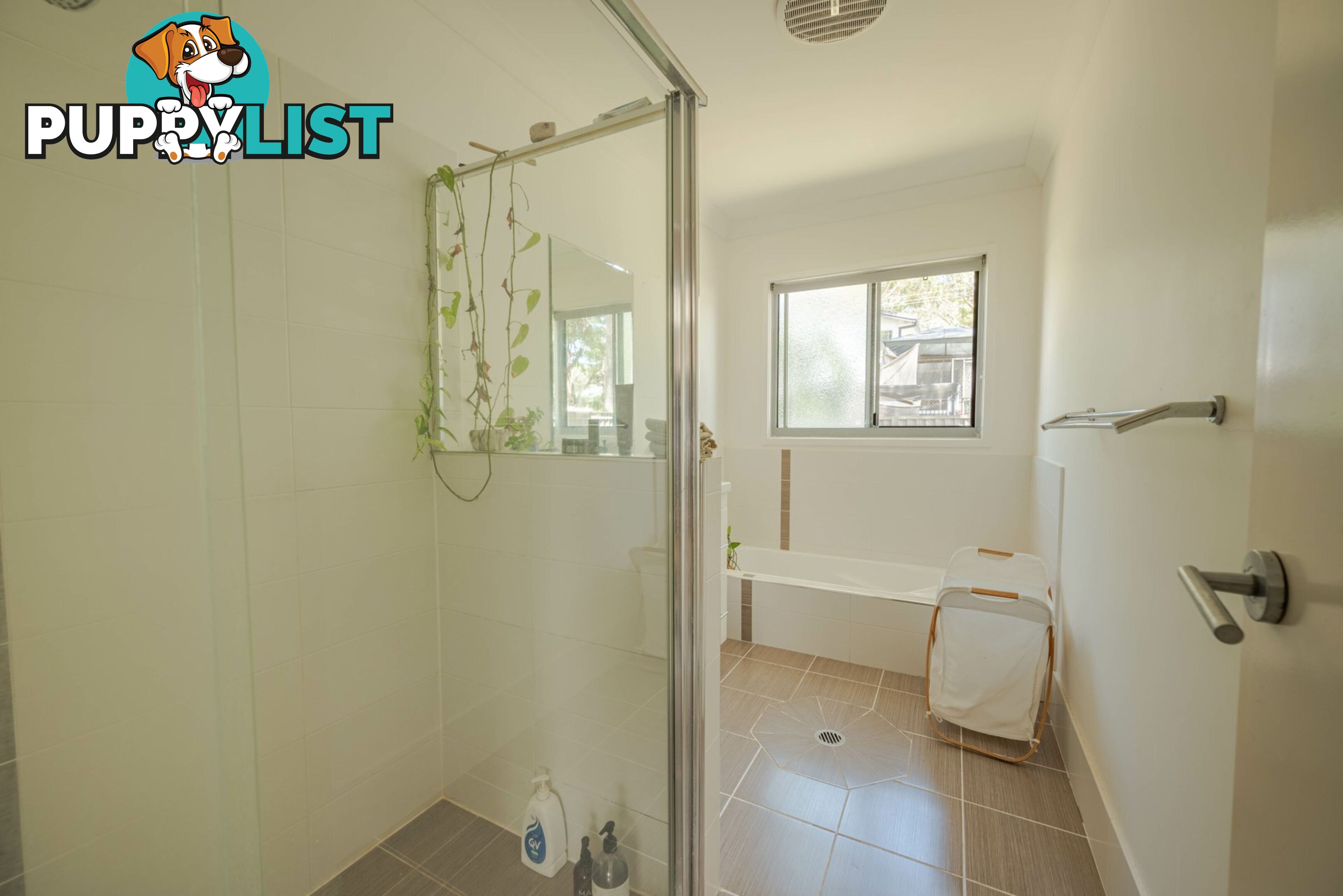 3 Forest Hill Road RUSSELL ISLAND QLD 4184