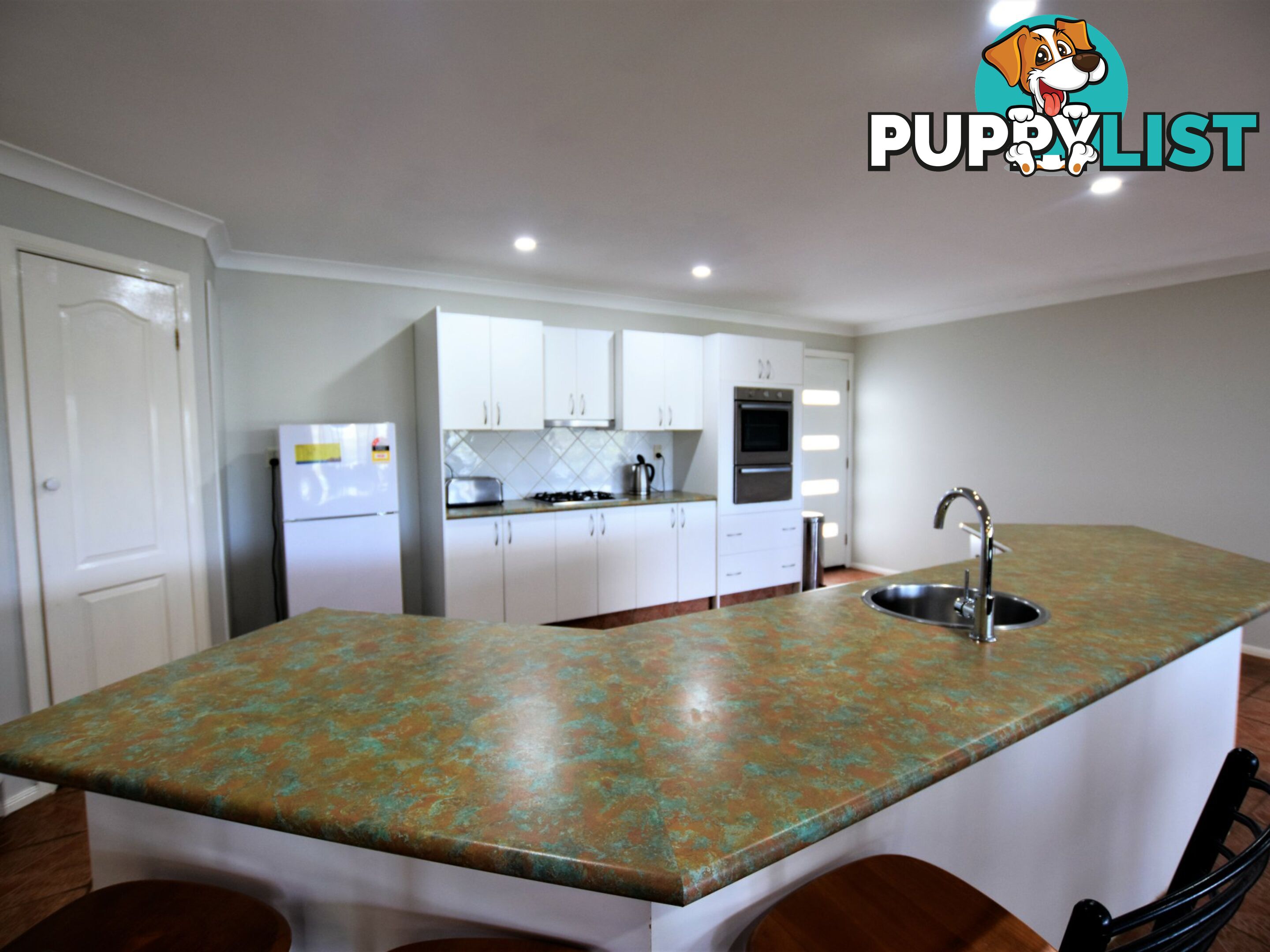 80-82 Oasis Dve RUSSELL ISLAND QLD 4184