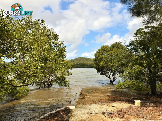 80-82 Oasis Dve RUSSELL ISLAND QLD 4184