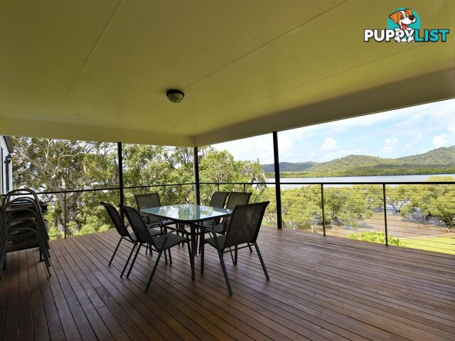 80-82 Oasis Dve RUSSELL ISLAND QLD 4184