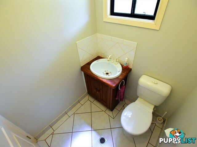 80-82 Oasis Dve RUSSELL ISLAND QLD 4184