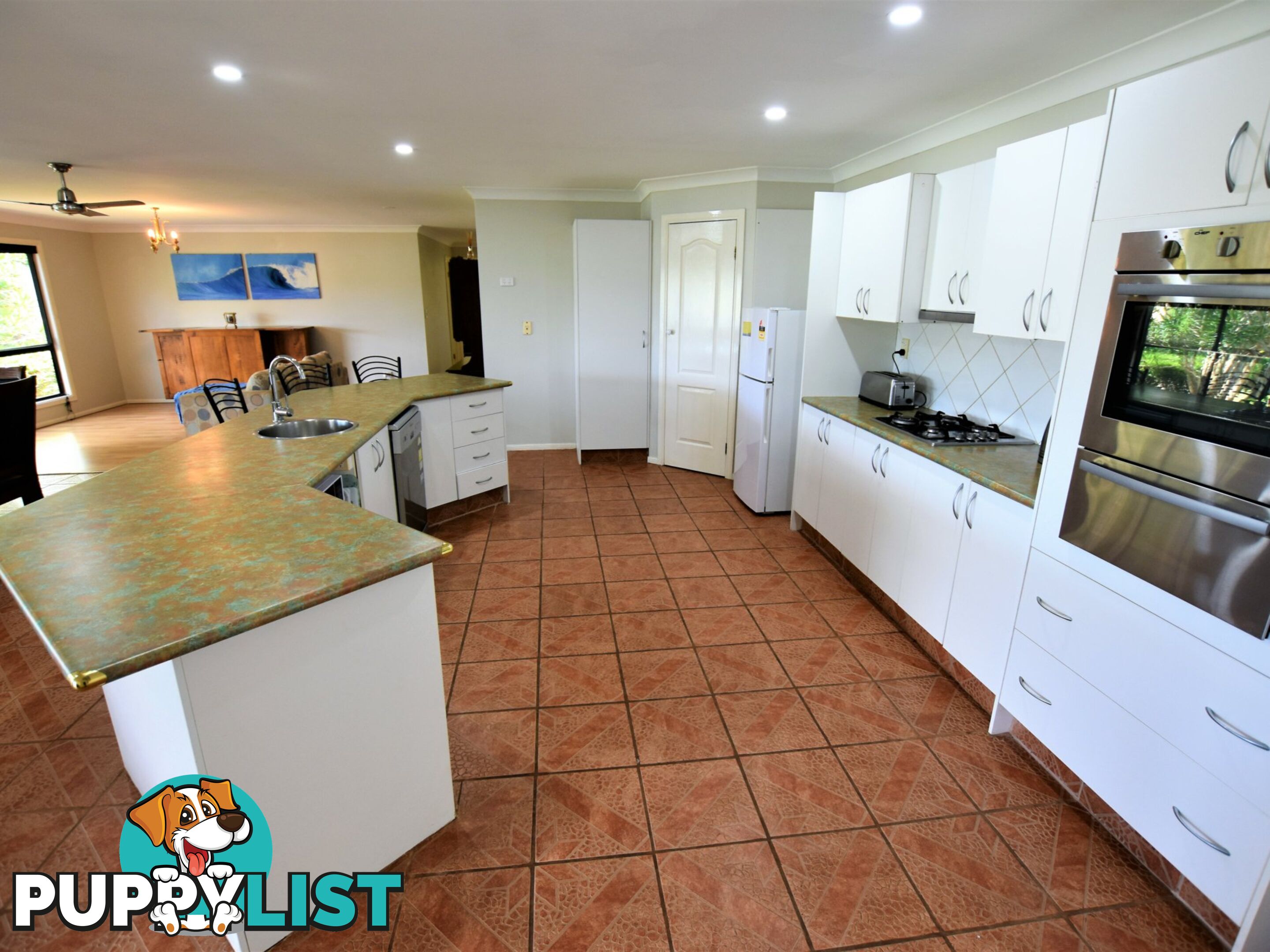 80-82 Oasis Dve RUSSELL ISLAND QLD 4184