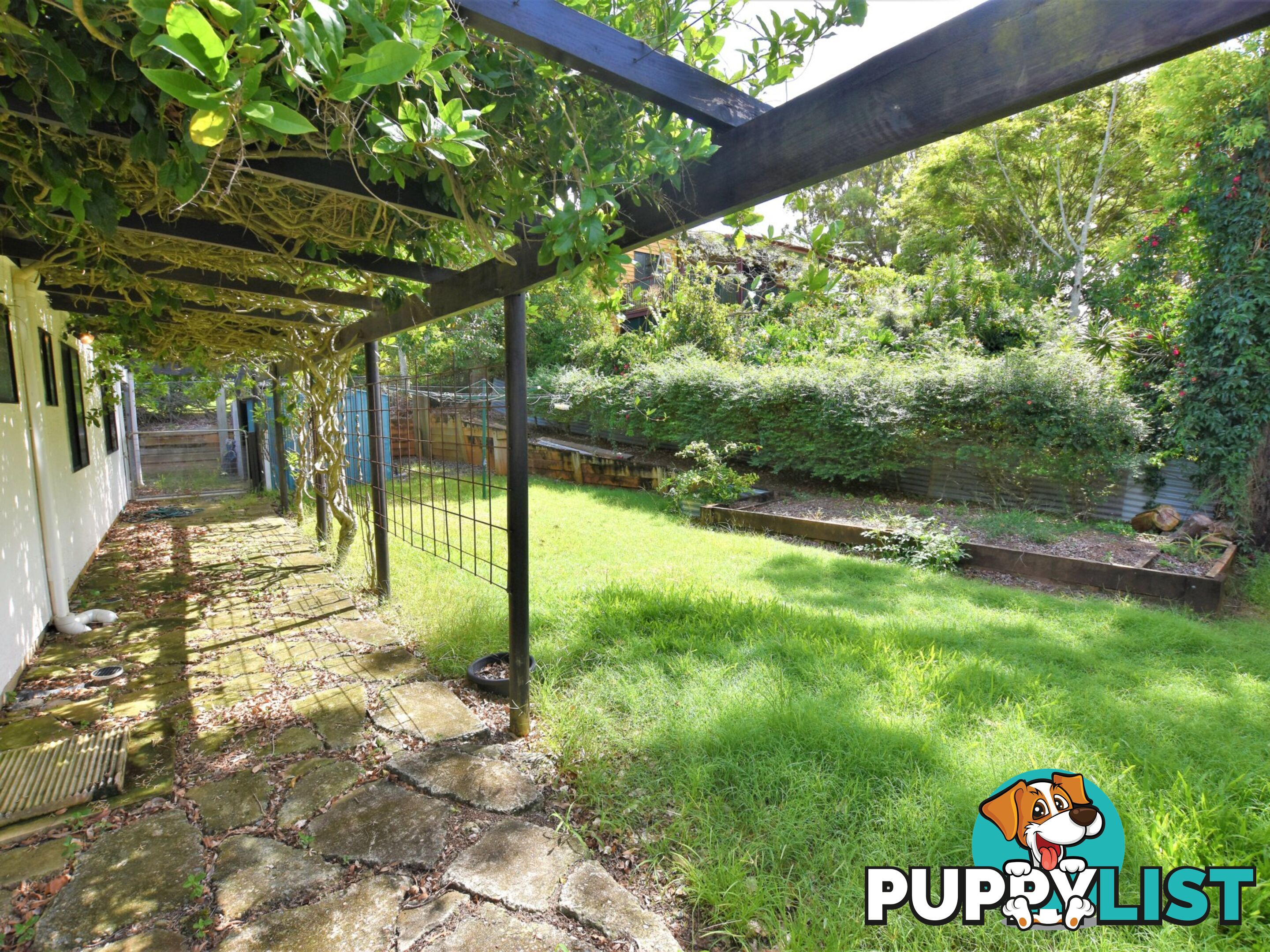 80-82 Oasis Dve RUSSELL ISLAND QLD 4184