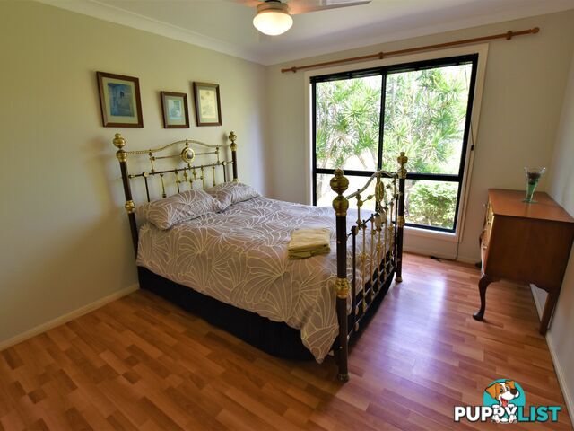 80-82 Oasis Dve RUSSELL ISLAND QLD 4184