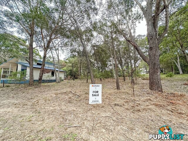 17 Zinnia Street RUSSELL ISLAND QLD 4184