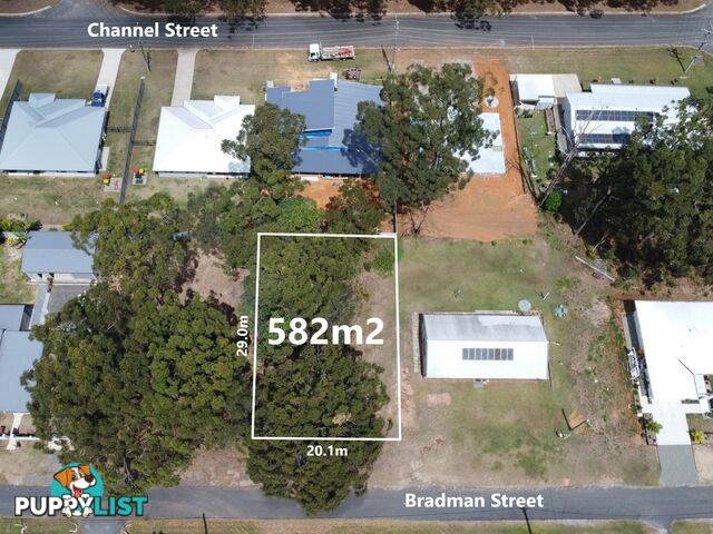 56 Bradman Street RUSSELL ISLAND QLD 4184