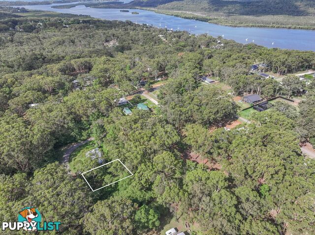 4 Blaxland Street RUSSELL ISLAND QLD 4184