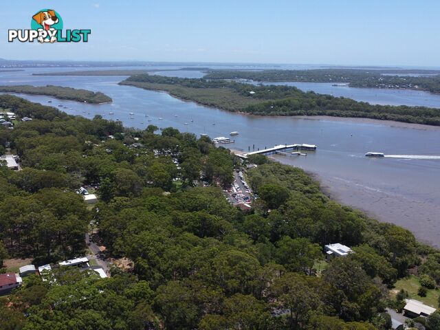 19 Stuart Street RUSSELL ISLAND QLD 4184