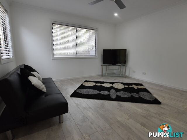 26 Diamond Street RUSSELL ISLAND QLD 4184