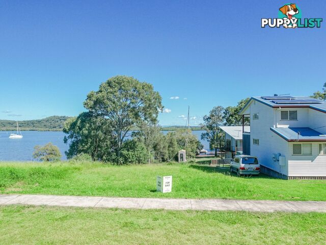 132 Canaipa Point Dve RUSSELL ISLAND QLD 4184