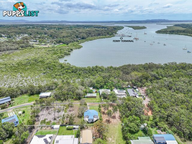 35-37 Tenanne Street RUSSELL ISLAND QLD 4184