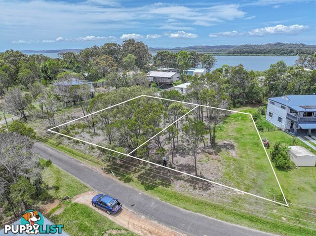 35-37 Tenanne Street RUSSELL ISLAND QLD 4184