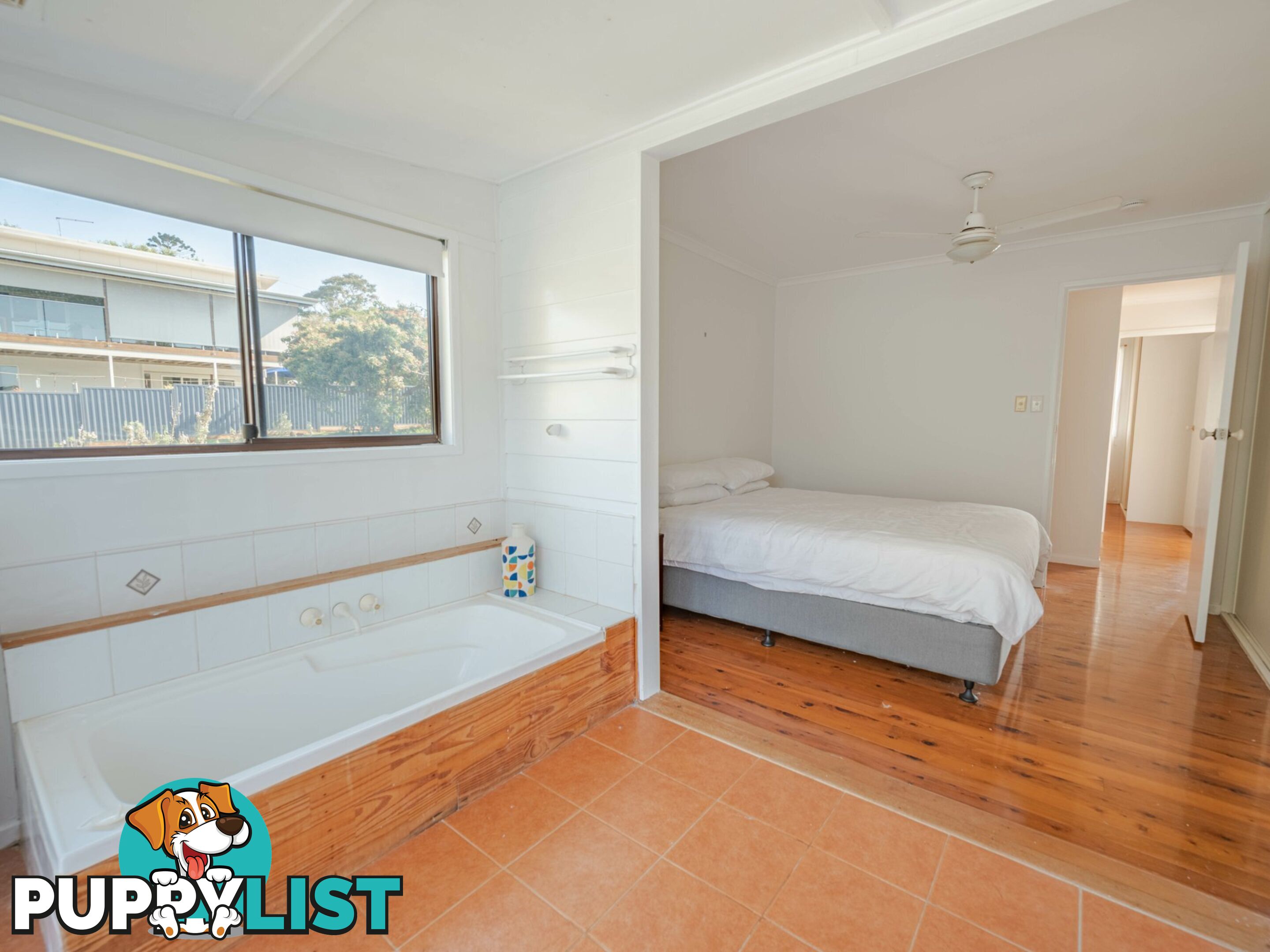 12 Alice Street RUSSELL ISLAND QLD 4184