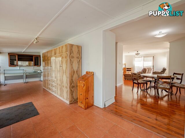 12 Alice Street RUSSELL ISLAND QLD 4184