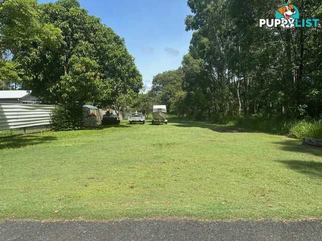 33 Oaklea Street RUSSELL ISLAND QLD 4184