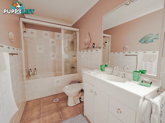 23 Schooner Street RUSSELL ISLAND QLD 4184