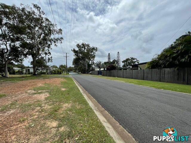 18 Bunning Street RUSSELL ISLAND QLD 4184