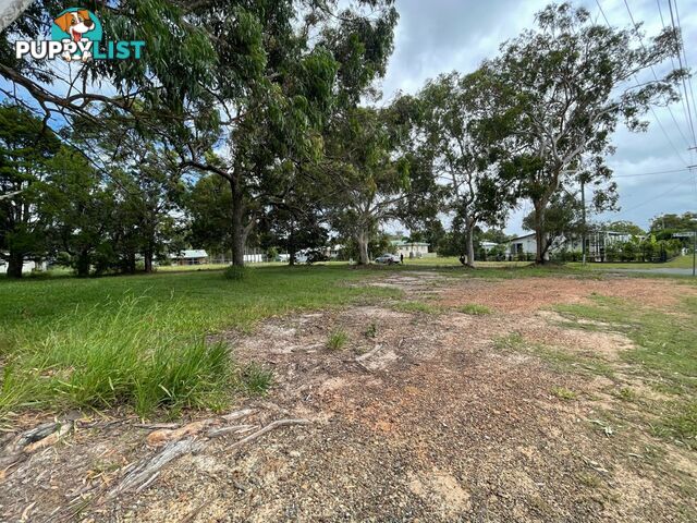 18 Bunning Street RUSSELL ISLAND QLD 4184