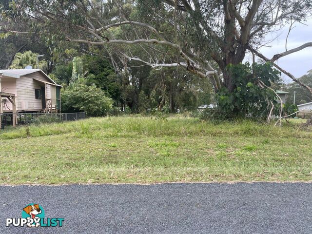 16 TAYLOR STREET RUSSELL ISLAND QLD 4184