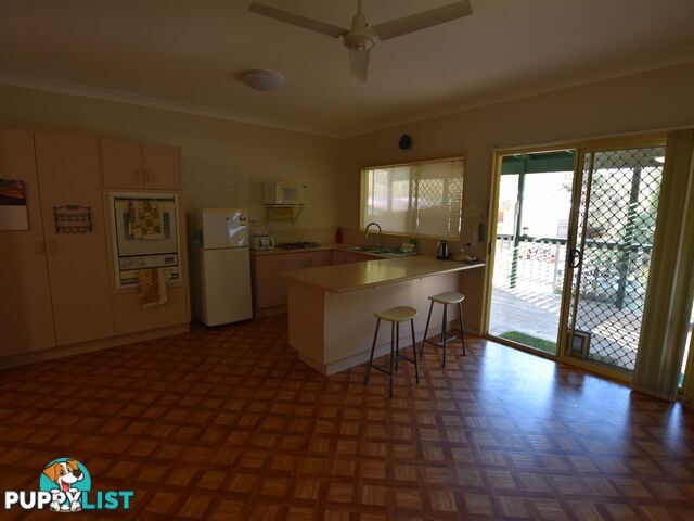 18 Dempsey Street RUSSELL ISLAND QLD 4184