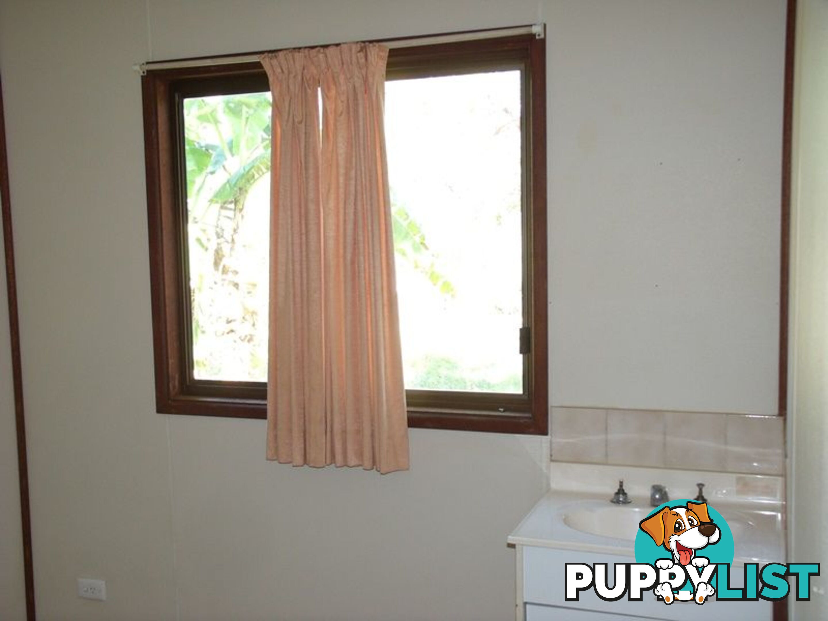29 Kirrabin Street RUSSELL ISLAND QLD 4184
