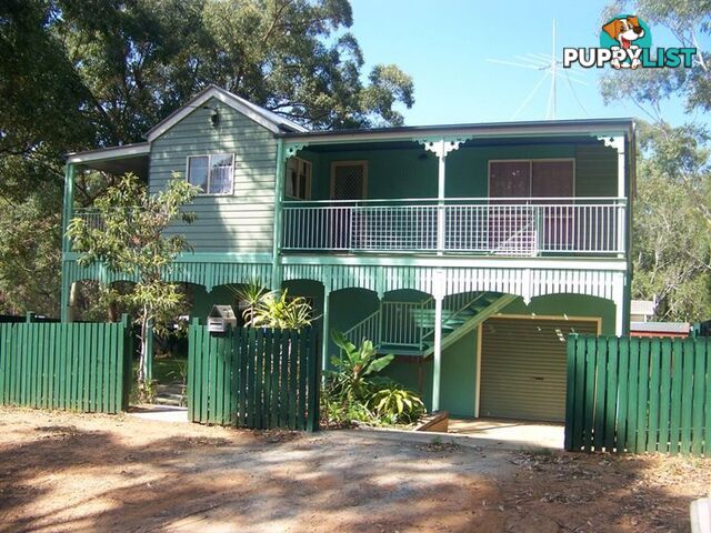 2 Bradman Street RUSSELL ISLAND QLD 4184