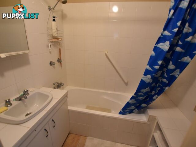53 Deenya Pde RUSSELL ISLAND QLD 4184