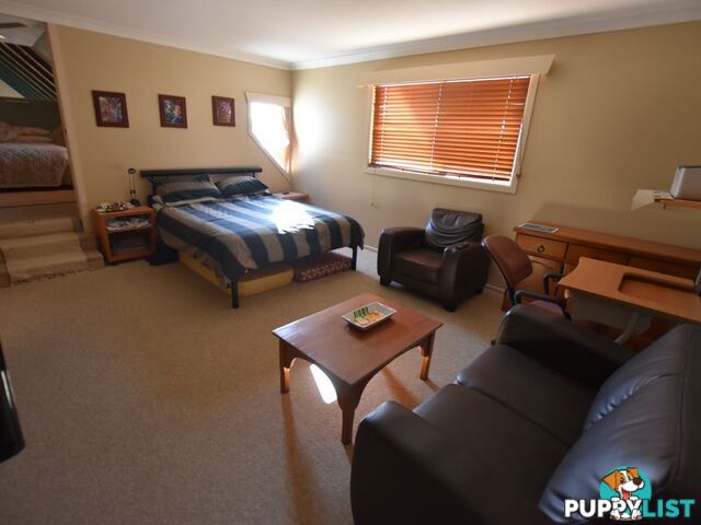 53 Deenya Pde RUSSELL ISLAND QLD 4184