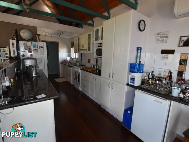 53 Deenya Pde RUSSELL ISLAND QLD 4184