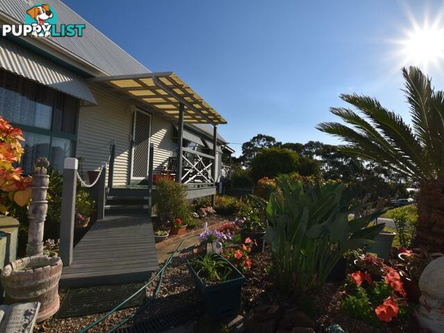 53 Deenya Pde RUSSELL ISLAND QLD 4184