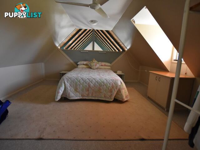 53 Deenya Pde RUSSELL ISLAND QLD 4184