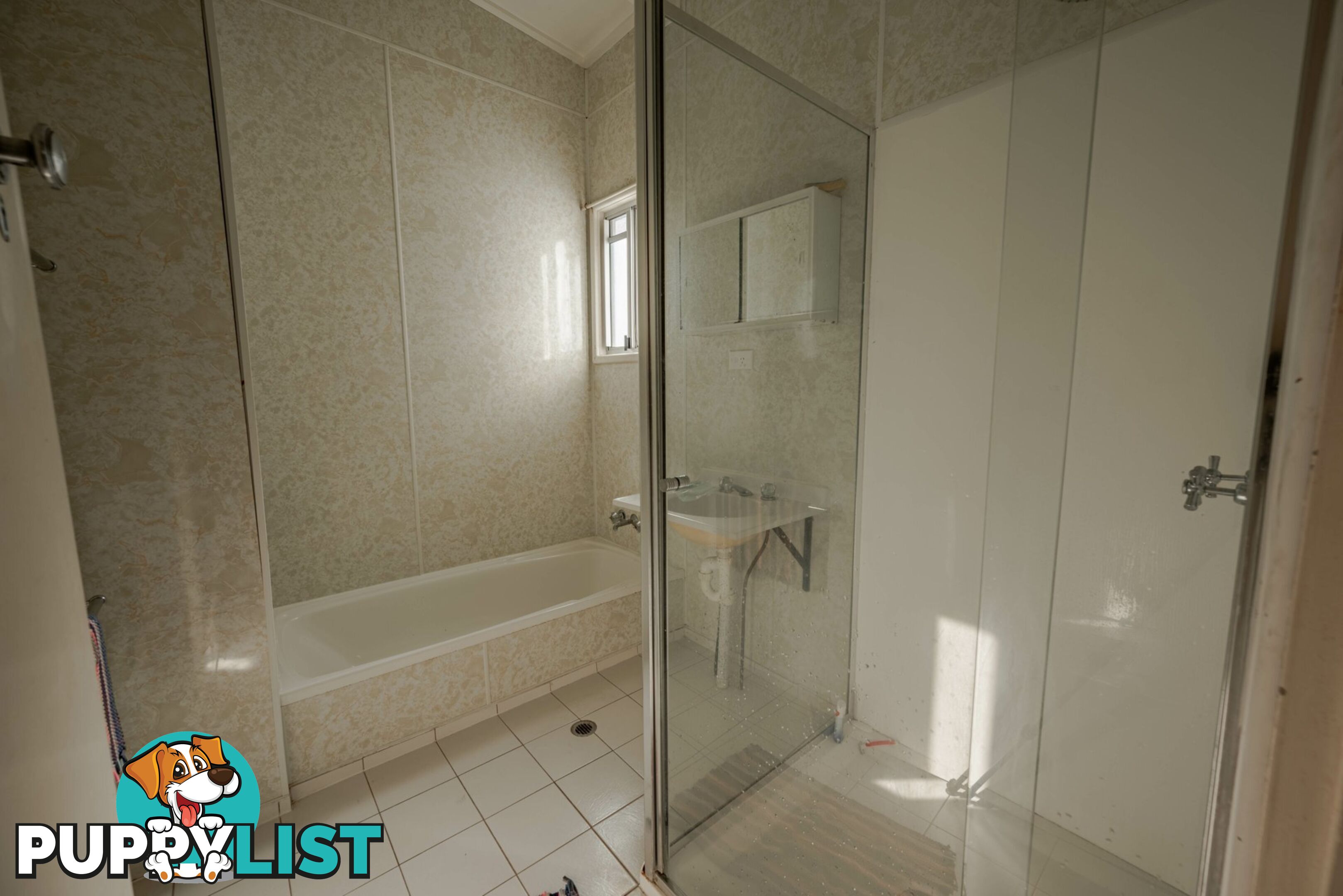 2-4 Kao Road RUSSELL ISLAND QLD 4184
