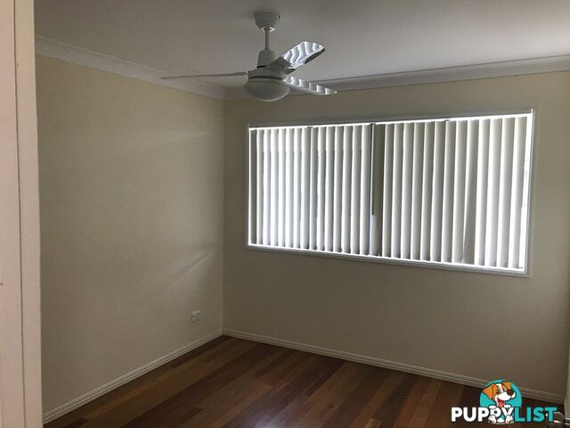 22 Tenanne Street RUSSELL ISLAND QLD 4184