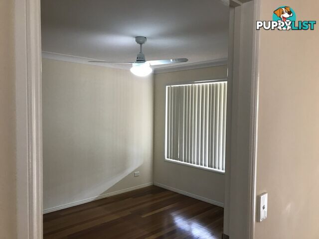 22 Tenanne Street RUSSELL ISLAND QLD 4184
