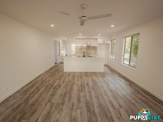 10 Canna Street RUSSELL ISLAND QLD 4184