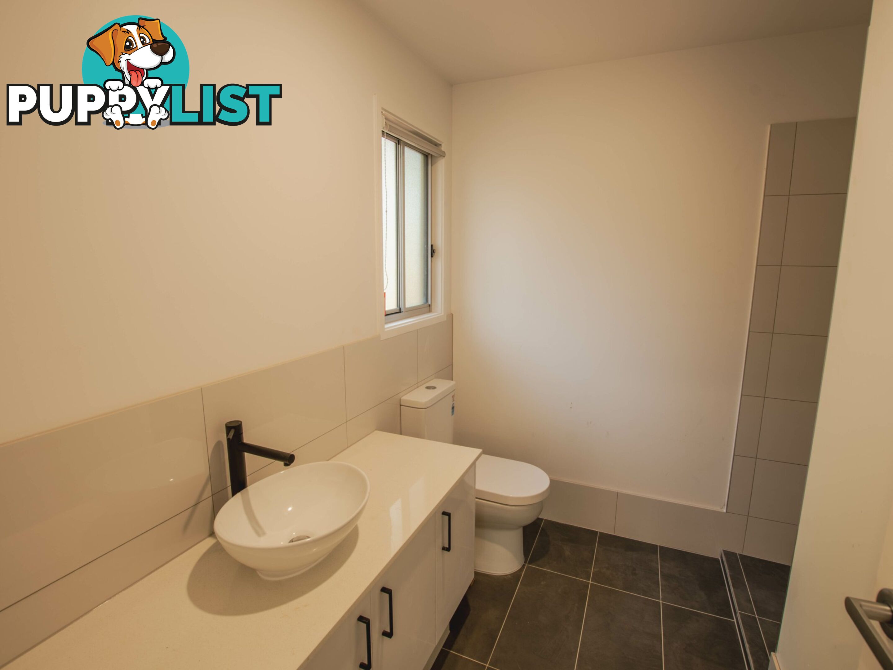 10 Canna Street RUSSELL ISLAND QLD 4184