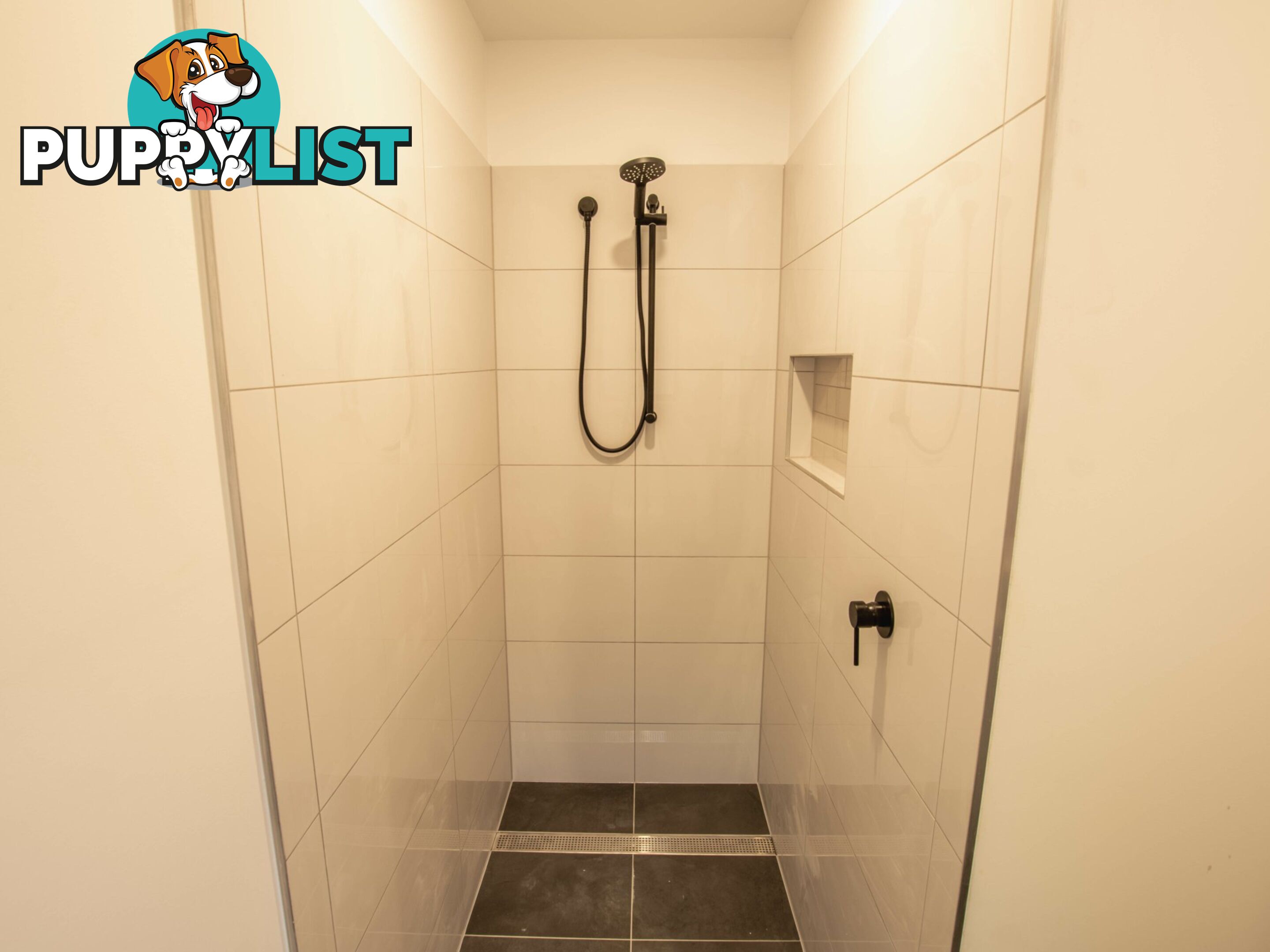 10 Canna Street RUSSELL ISLAND QLD 4184
