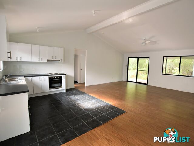 181 Centre Rd RUSSELL ISLAND QLD 4184