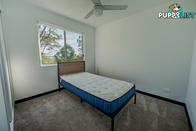 54 Deenya Pde RUSSELL ISLAND QLD 4184