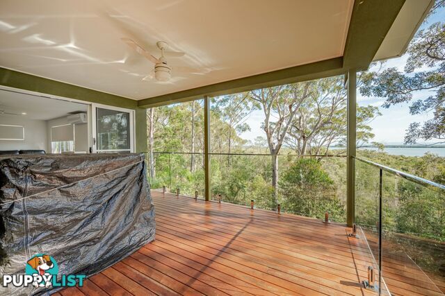 54 Deenya Pde RUSSELL ISLAND QLD 4184