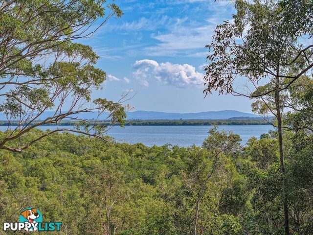 54 Deenya Pde RUSSELL ISLAND QLD 4184