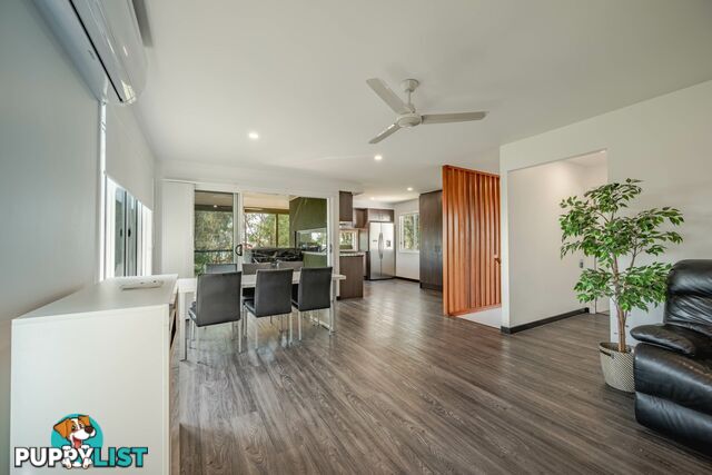 54 Deenya Pde RUSSELL ISLAND QLD 4184