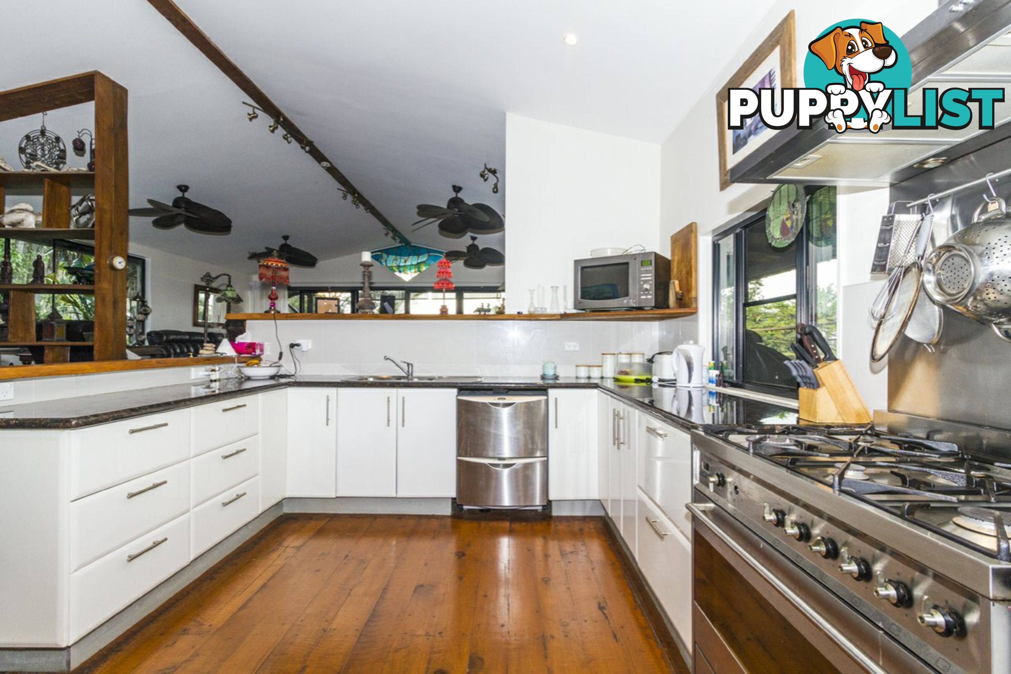 22 Beth Street RUSSELL ISLAND QLD 4184