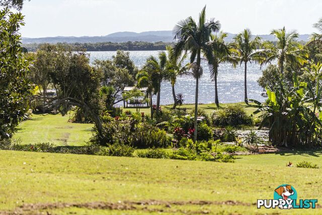 22 Beth Street RUSSELL ISLAND QLD 4184