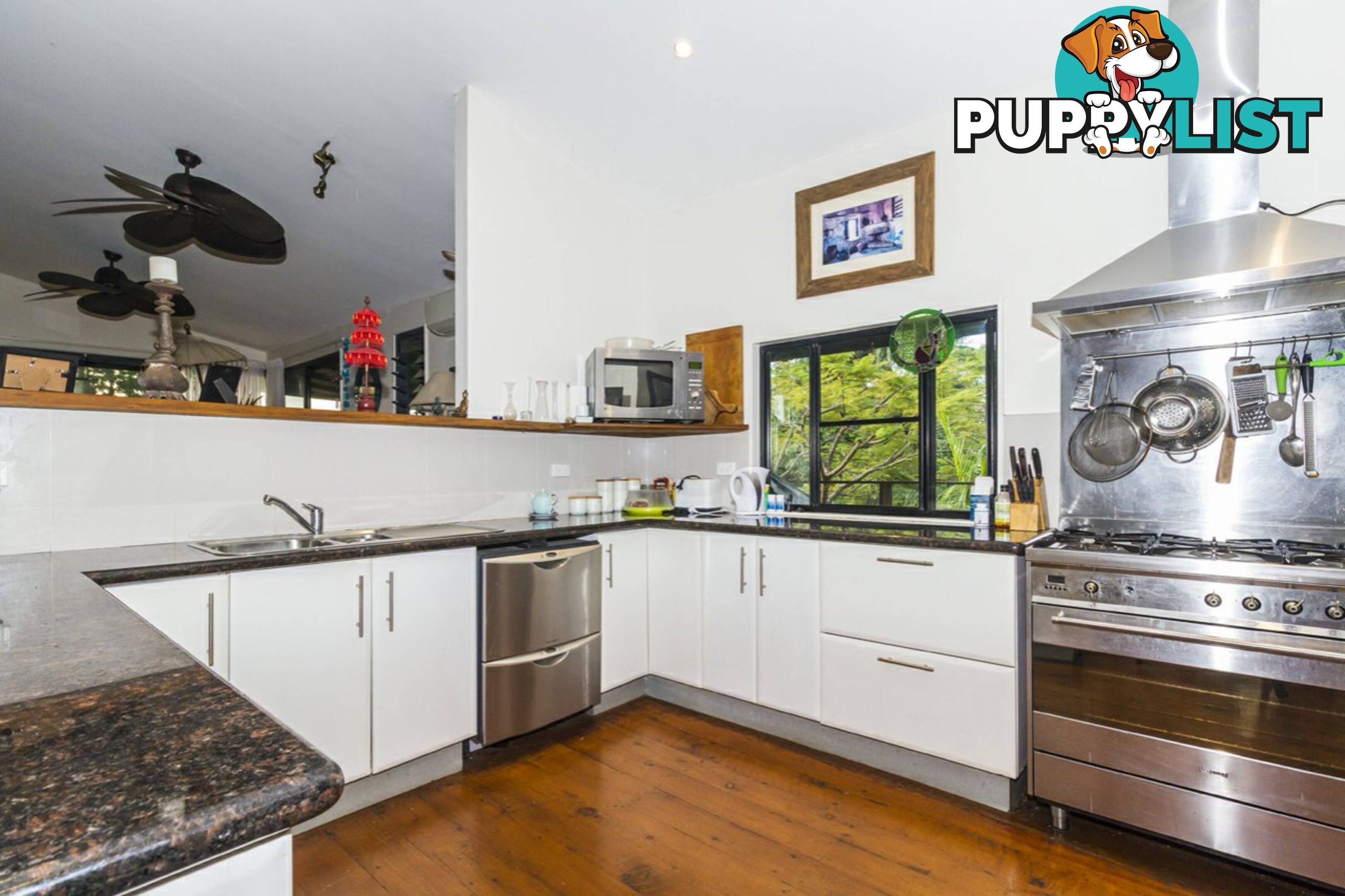 22 Beth Street RUSSELL ISLAND QLD 4184