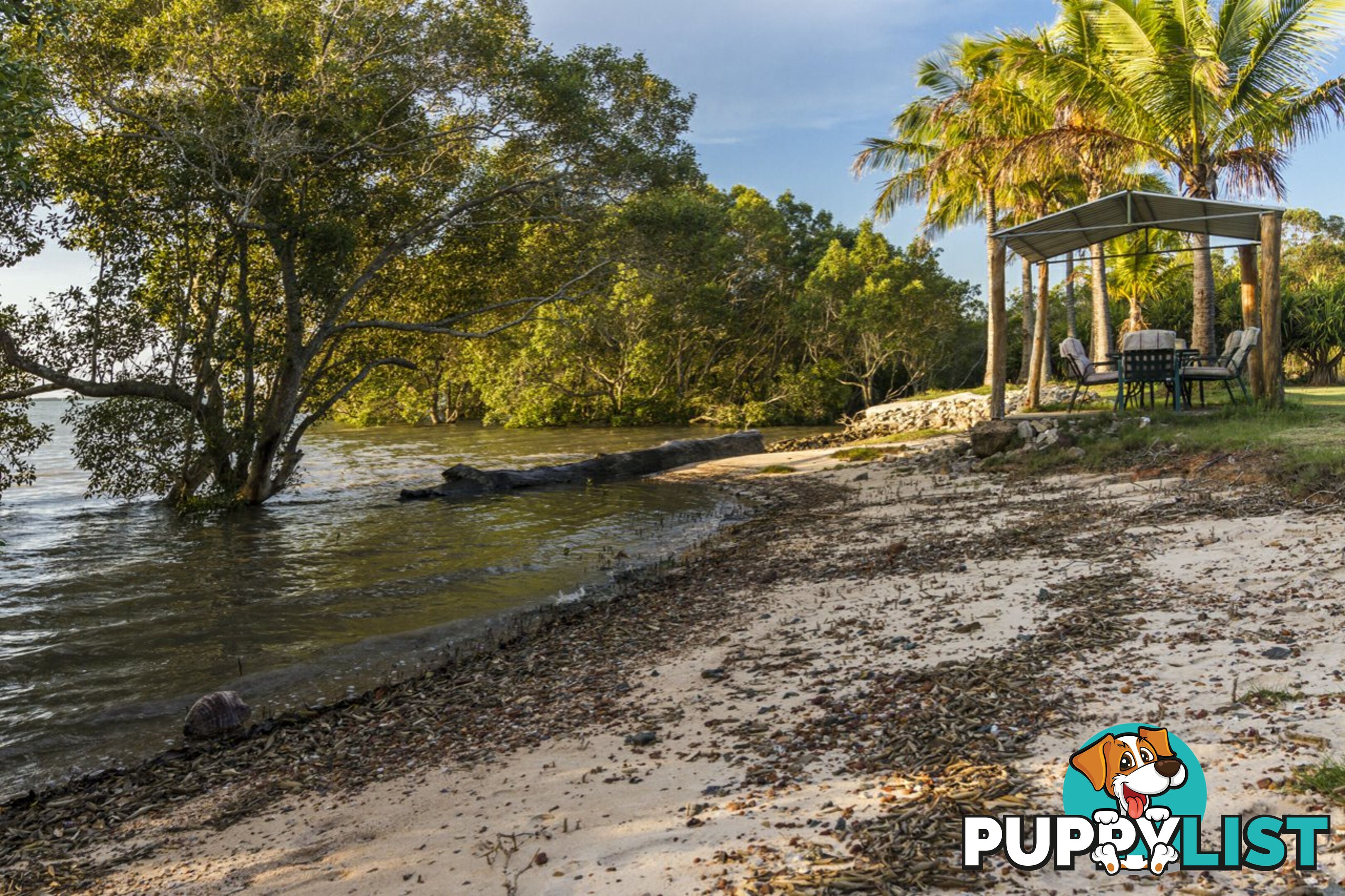 22 Beth Street RUSSELL ISLAND QLD 4184