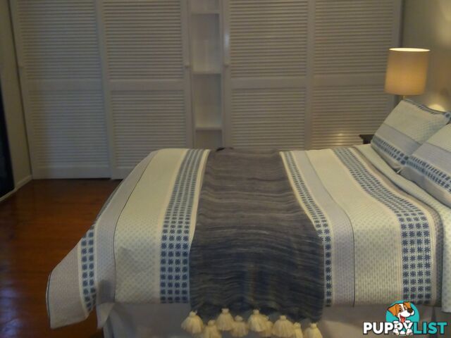 22 Beth Street RUSSELL ISLAND QLD 4184